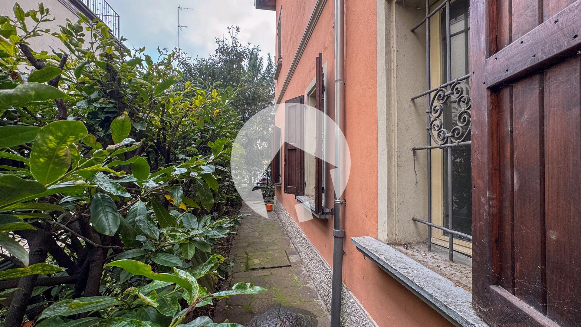 Villa unifamiliare in Via Manfredo Fanti 12/1, Reggio nell'Emilia