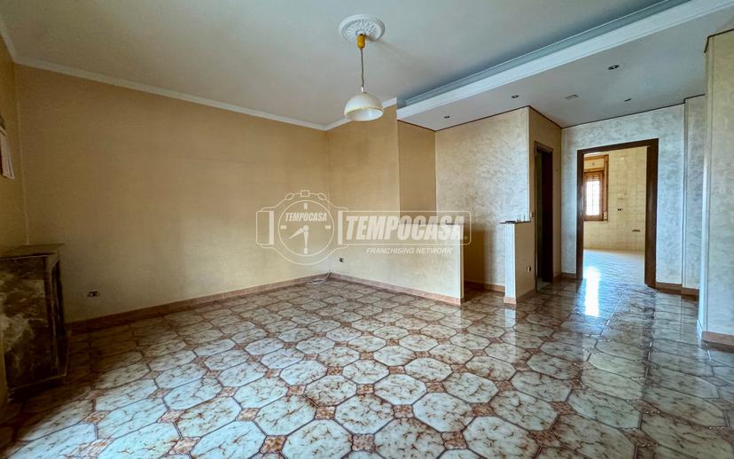 Appartamento in Via Alberto Altieri, Castel Morrone — foto 3 di 5