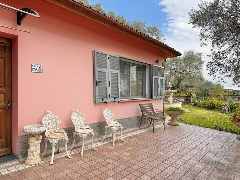 Casa indipendente, Imperia — foto 3 di 5