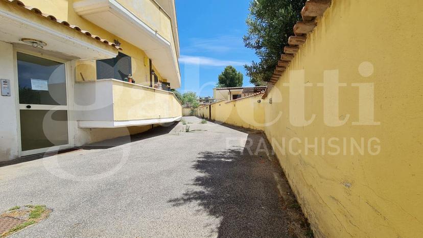 Trilocale in Viale Marino  71, Ardea