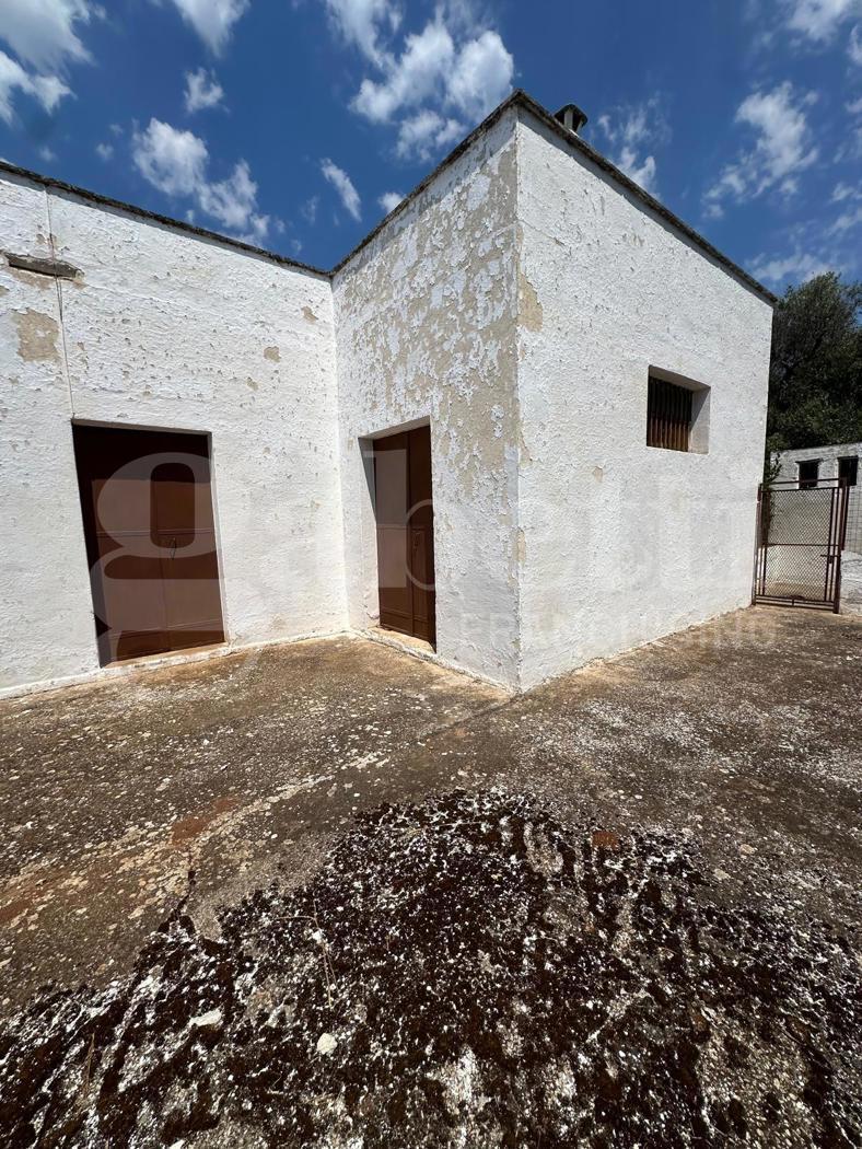 Villa trifamiliare in C. da Fragnite Sn, Ceglie Messapica — foto 2 di 5