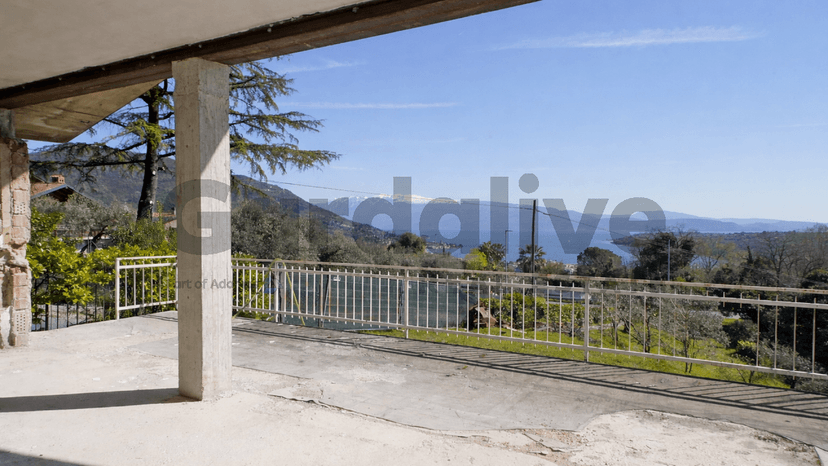 Casa indipendente in Via Bocca di Croce 1, Salò — foto 3 di 5
