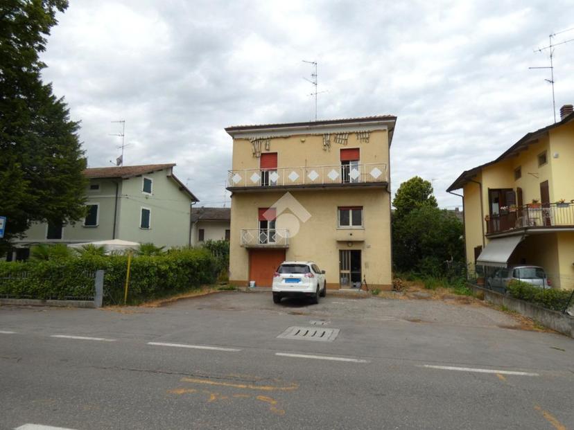 Villa in Via Dante Alighieri 24, Cadelbosco di Sopra — foto 2 di 5