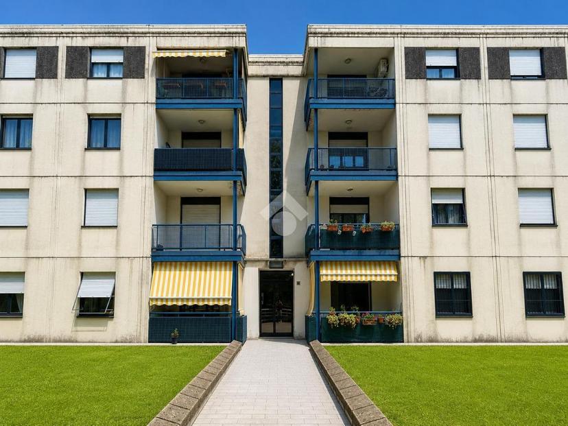 Trilocale in Viale del Popolo 10, Lentate sul Seveso — foto 4 di 5