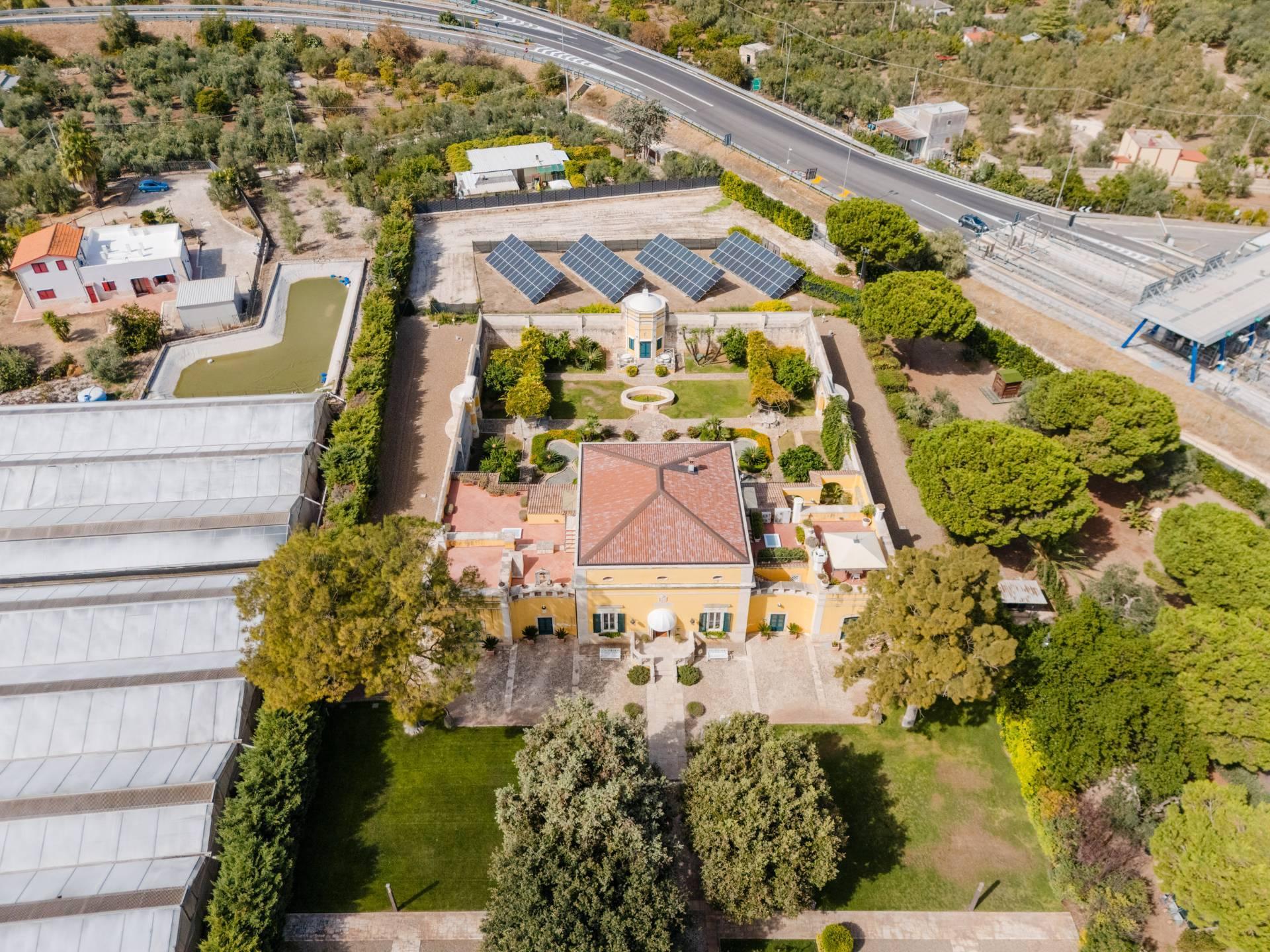 Villa in Sp Molfetta - Terlizzi Km 2,7 Sc, Molfetta