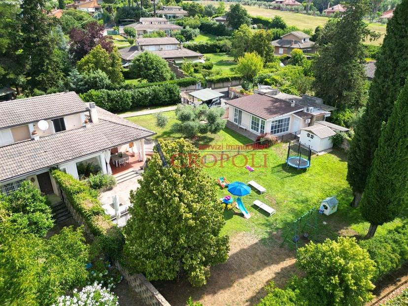 Villa plurifamiliare in Via Monterosi 52, Trevignano Romano — foto 4 di 5