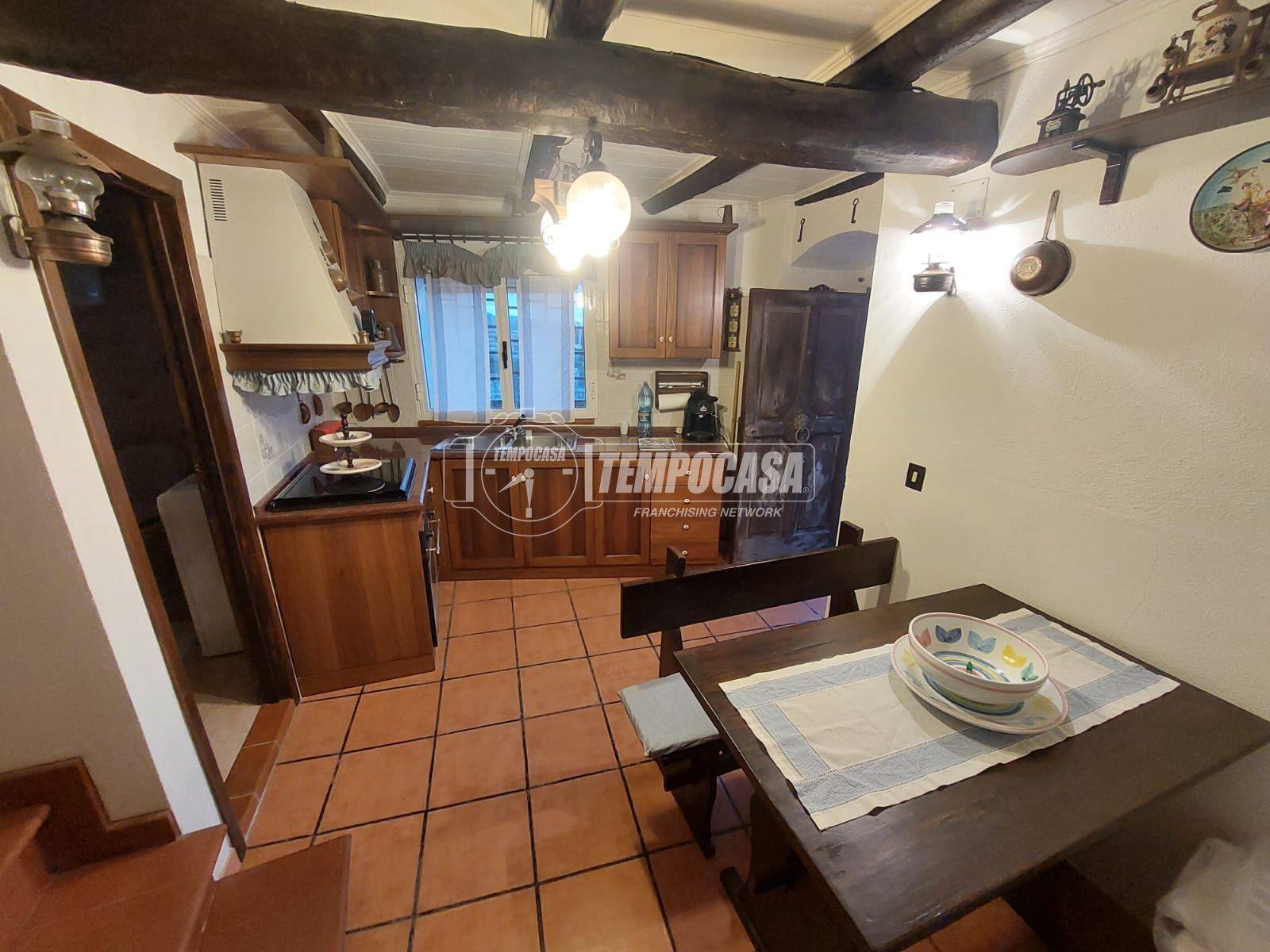 Casa indipendente in Via Umberto I, Monforte San Giorgio
