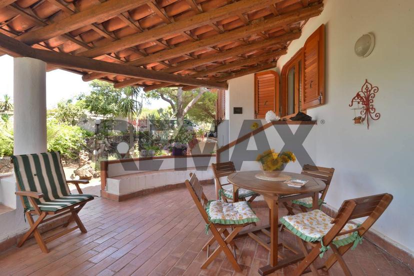 Casa indipendente in Strada Provinciale 179 Vulcano Piano Snc, Lipari — foto 2 di 5