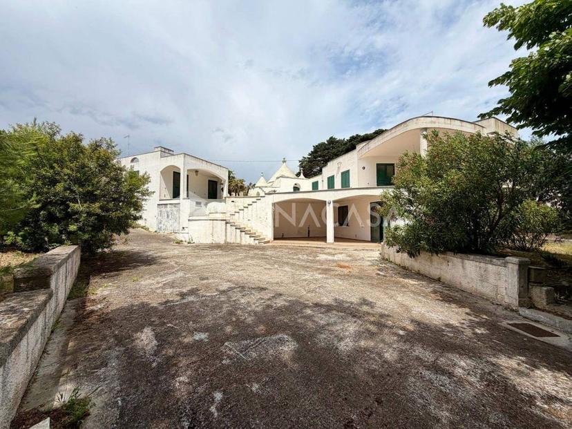 Trullo in Strada Statale 16 S.N.C., Ostuni — foto 5 di 5