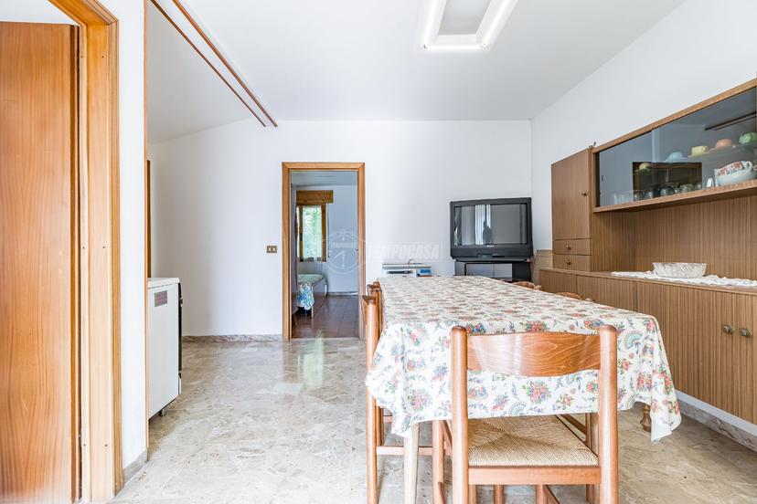 Trilocale in Via Montello, Montese — foto 4 di 5