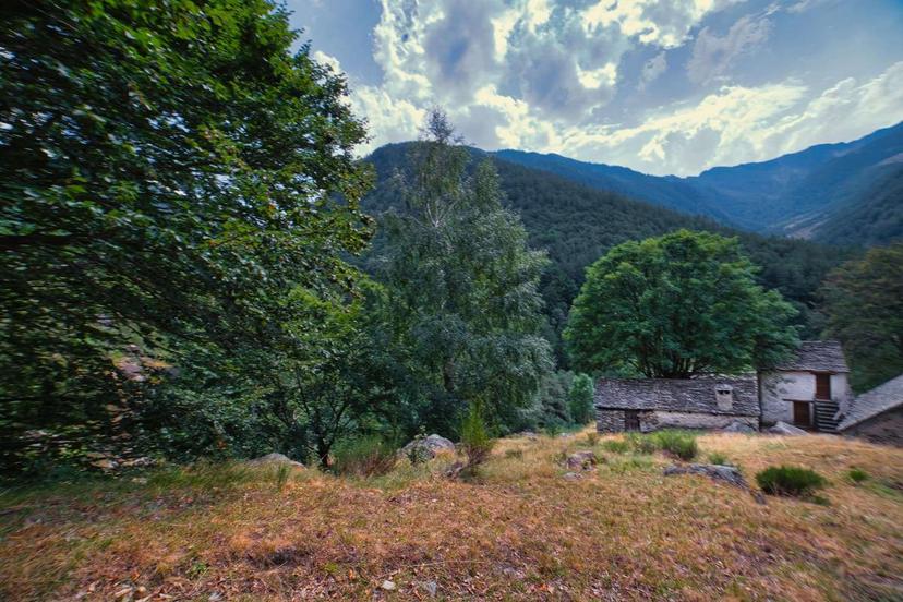 Baita in Val Loana, Malesco — foto 2 di 5