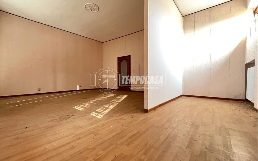 Casa indipendente in Via Umberto I, Cuceglio — foto 2 di 5