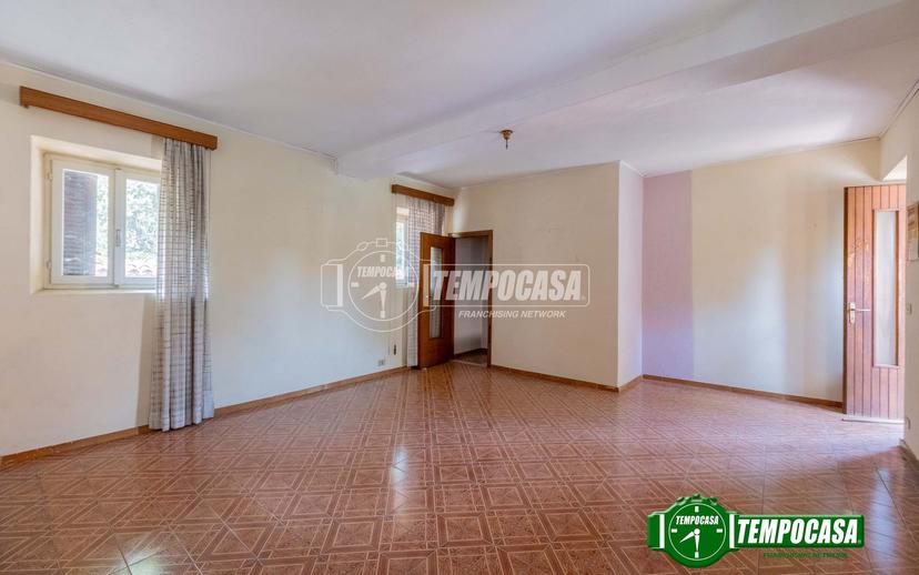 Casa indipendente in Piazza Crocifisso, Inveruno — foto 4 di 5