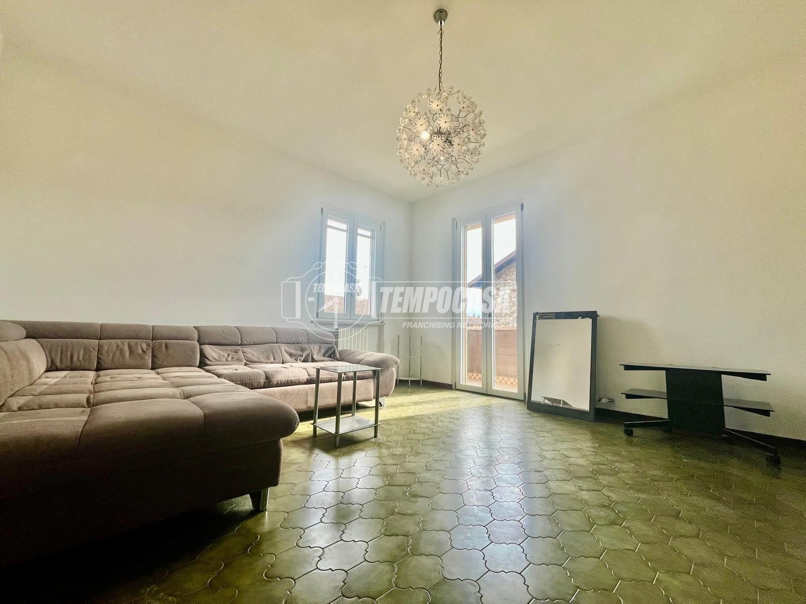 Trilocale in Via Guglielmo Marconi, Pozzolengo