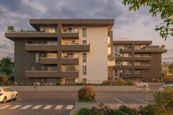 Trilocale in Via Merano, Varedo