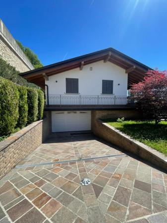 Villa, Selvino