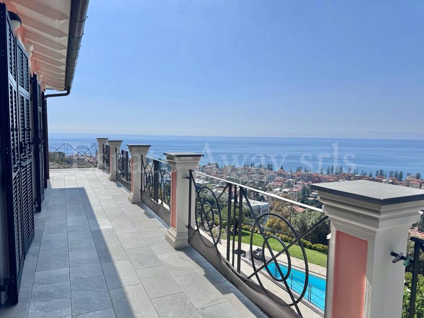 Villa in Via degli Inglesi, Bordighera — foto 3 di 5