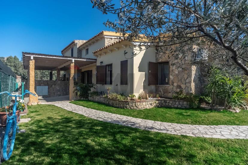 Villa in Via Coros 14, Castiadas — foto 2 di 5