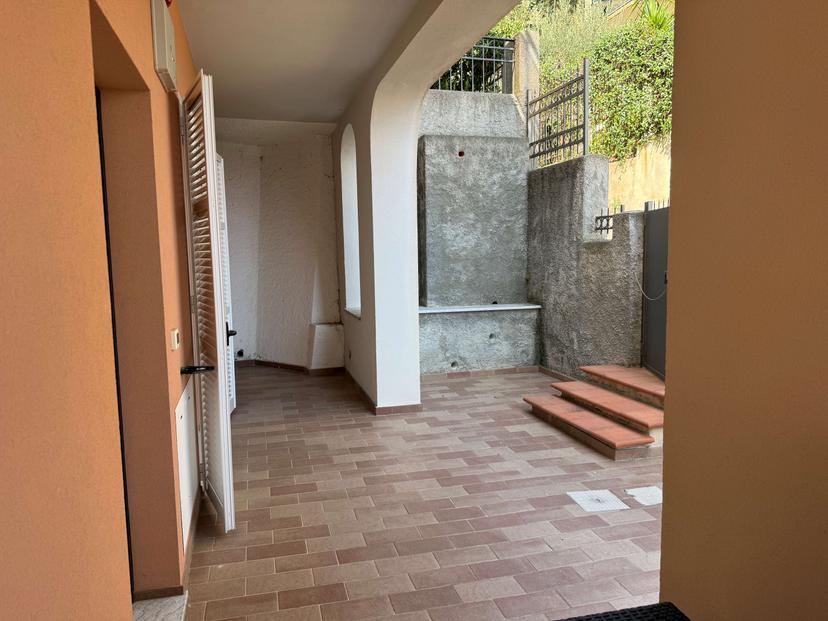 Bilocale in Via Caviglia  80, Finale Ligure