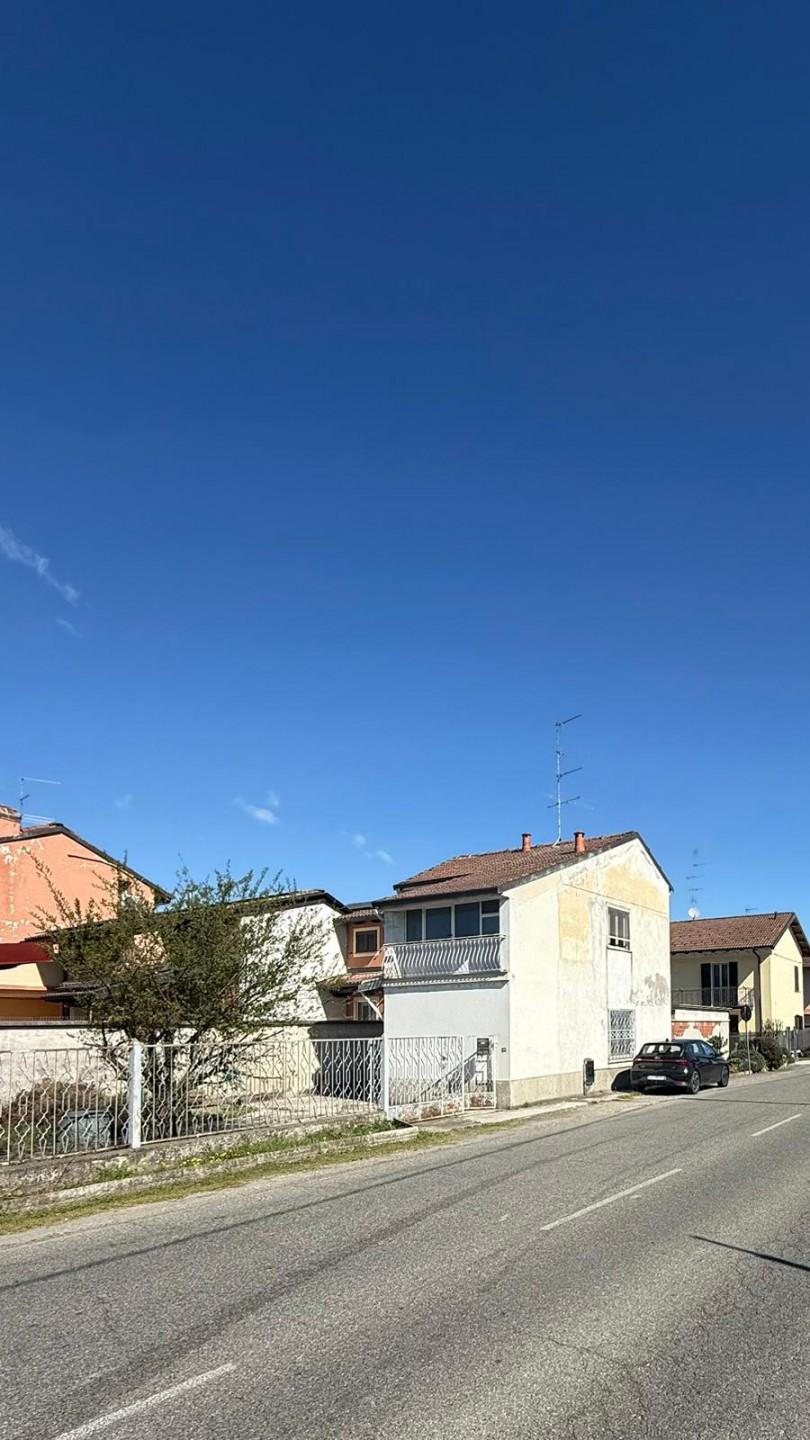 Villa in Strada Vecchia Vercelli 64, Casale Monferrato