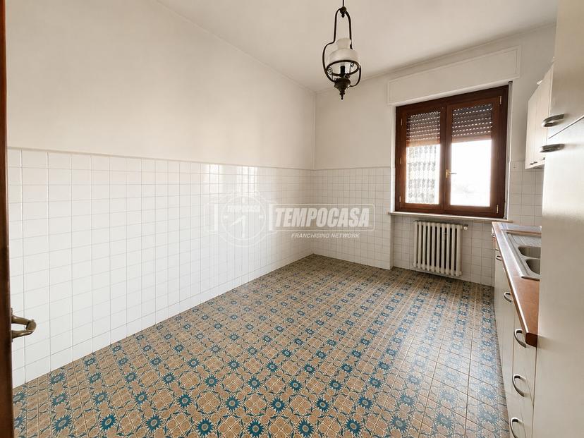 Trilocale in Piazza Vittorio Veneto 8, Fossano