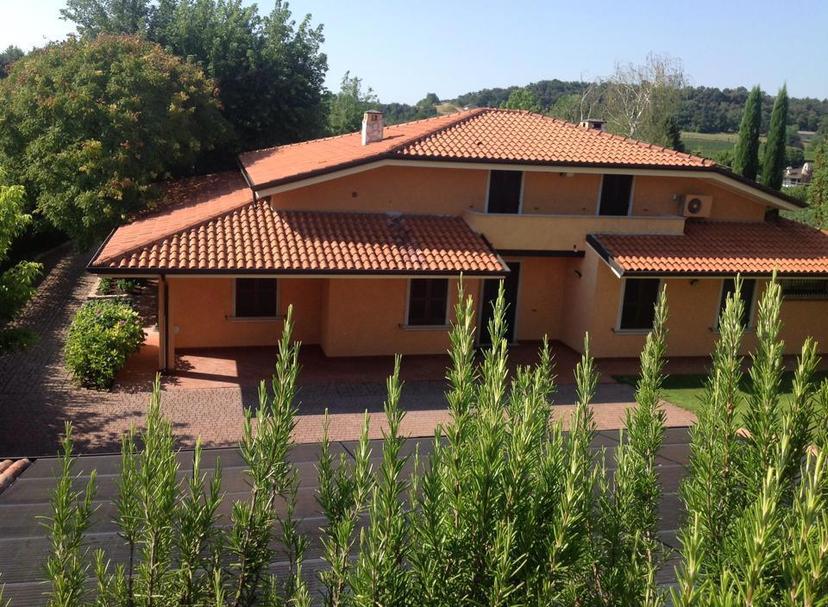 Villa in Via Milano 57, Peschiera del Garda — foto 3 di 5