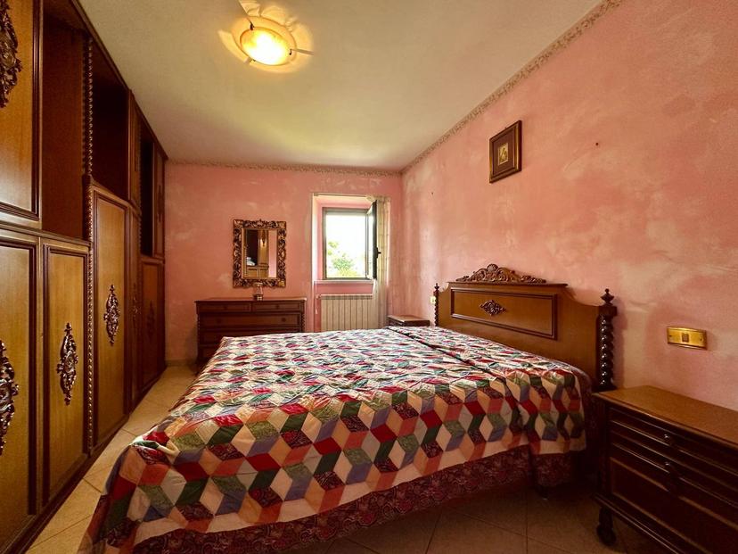Casa indipendente in Via Vallone Snc, Capestrano — foto 3 di 5