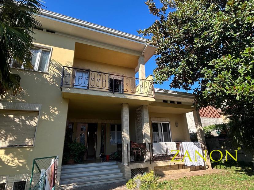 Villa in Via Sartorio, Gorizia — foto 5 di 5