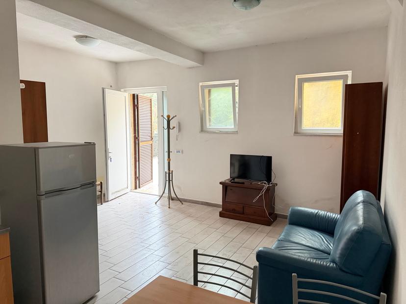 Trilocale in Via Provinciale, Lerici