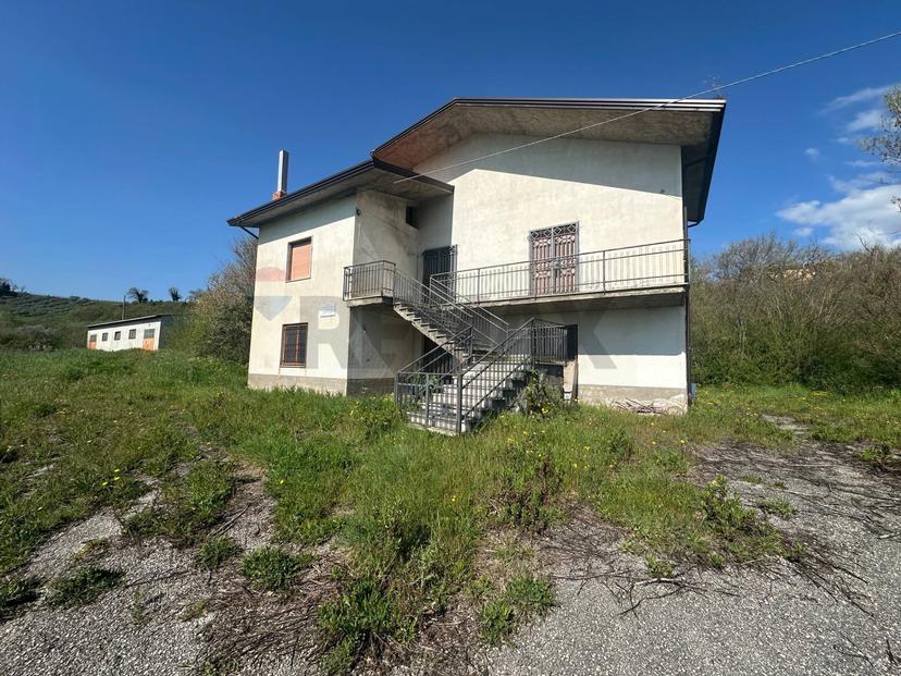 Casa indipendente in C/da Capitorto Snc, Casalduni — foto 5 di 5