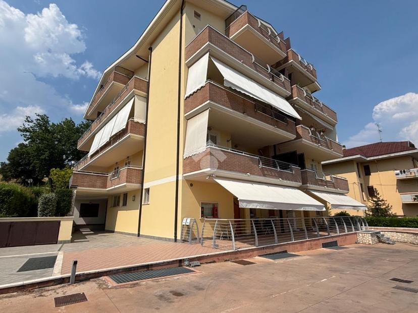Trilocale in Via Livorno 2, Castellalto — foto 3 di 5