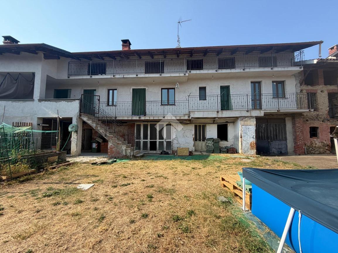Casa indipendente in Borgata Colombe' Inferiore 24, Trana