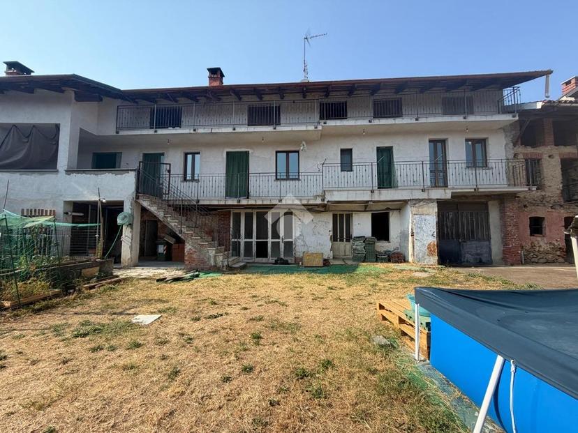 Casa indipendente in Borgata Colombe' Inferiore 24, Trana