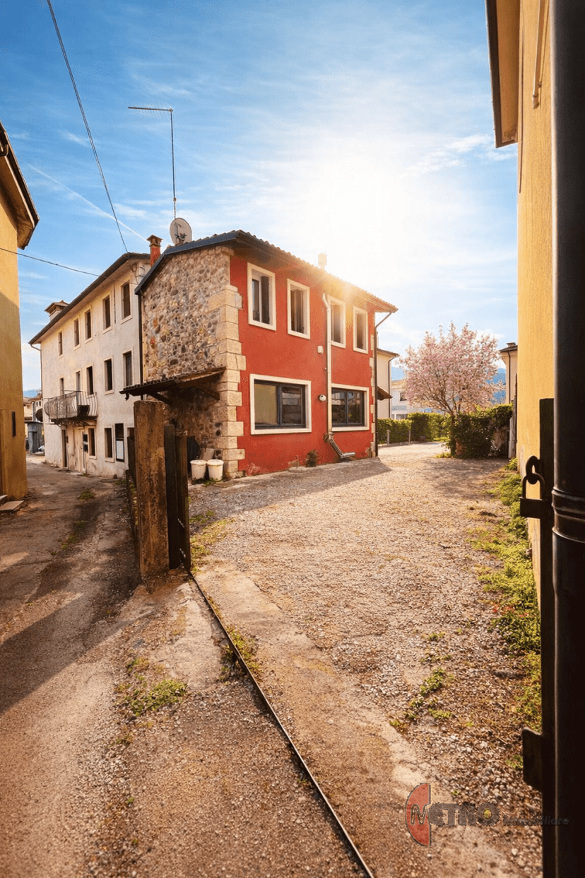 Casa indipendente in Piazza a. Moro, Cornedo Vicentino — foto 4 di 5