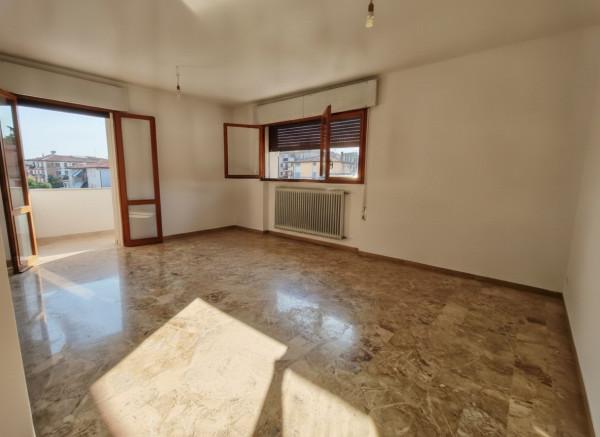 Trilocale, Padova