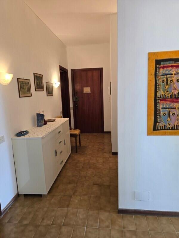 Appartamento in Viale Litoraneo, Sarzana