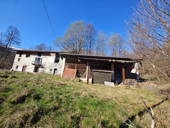 Casale in Località Pianca, Centro Valle Intelvi