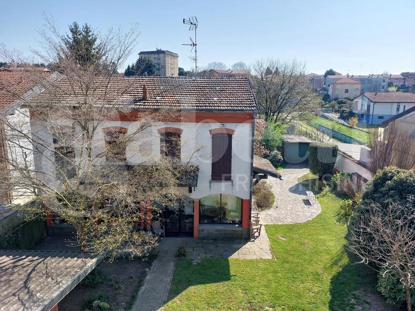 Casa indipendente in Via Sottoronco 10, Varallo Pombia — foto 2 di 5