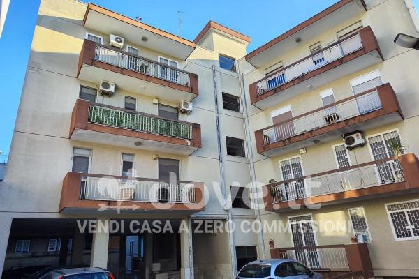 Trilocale in Via Capurso 61, Valenzano