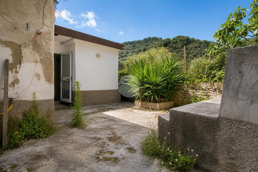 Casa indipendente in Via Ernesto Ascheri 19, Imperia — foto 5 di 5