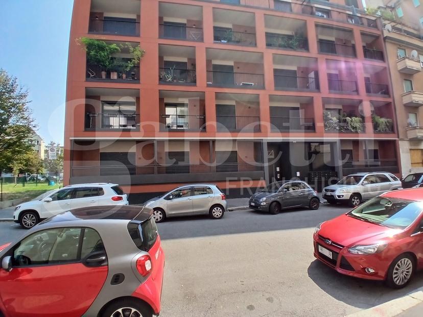 Bilocale in Via Catone , Milano