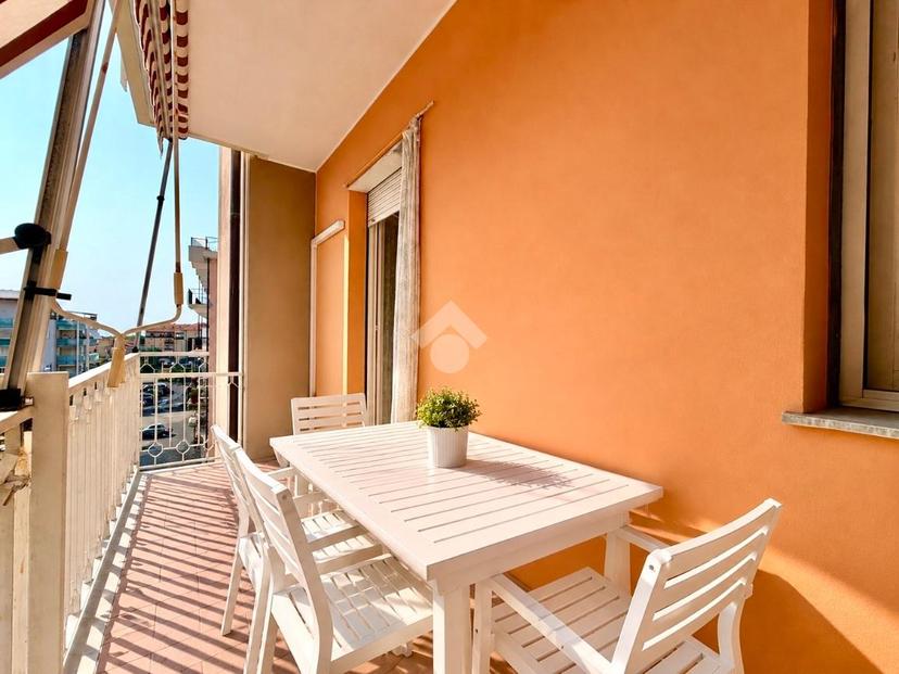 Monolocale in Via Alcide De Gasperi 6, Albenga