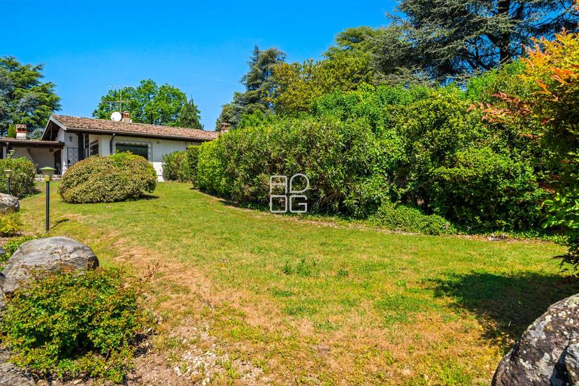 Villa unifamiliare in Via Dante Alighieri 15, Padenghe sul Garda — foto 2 di 5