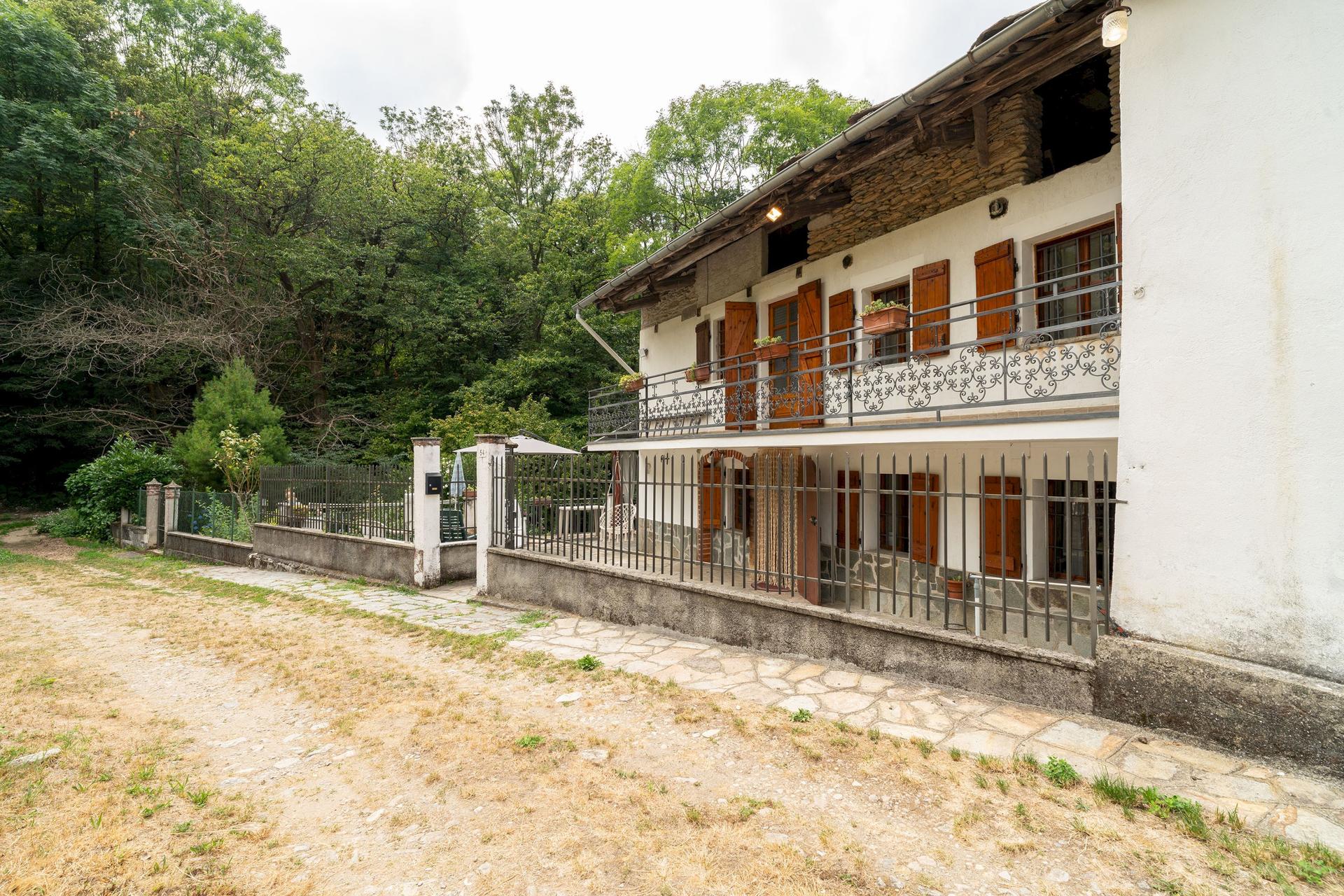 Porzione di casa in Via Lungaserra 54, Barge