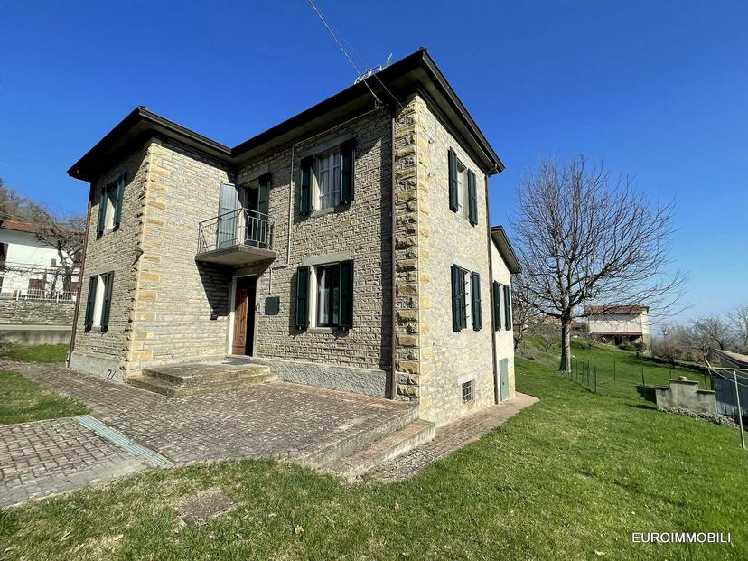 Casa indipendente in Ariolla, Neviano degli Arduini — foto 2 di 5