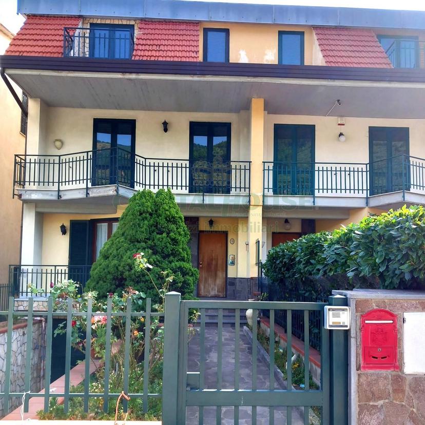 Villa in Sirignano, Sirignano