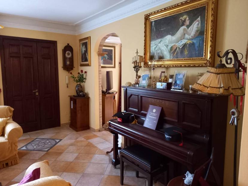 Villa in Via Segni 66/68, Cagliari — foto 2 di 5