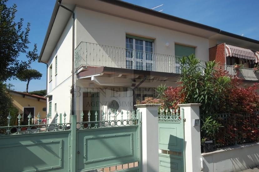 Appartamento in Via Palestro 99, Pietrasanta