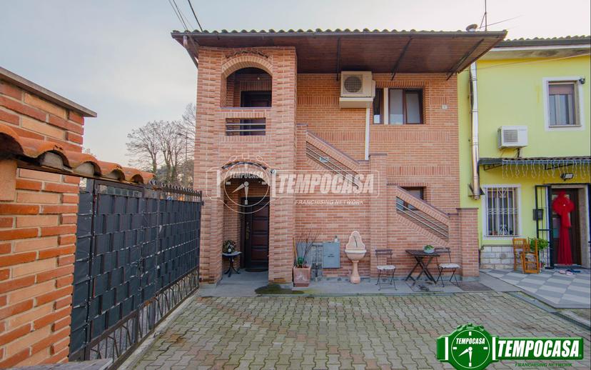 Villa in Via Milano, Santa Cristina e Bissone