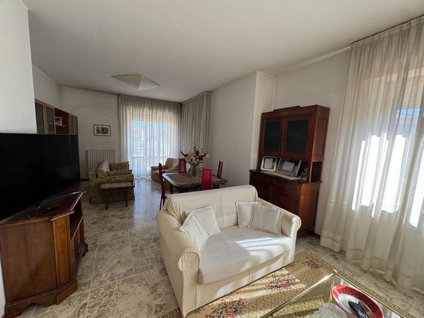 Appartamento in Viale dei Pini Snc, Porto San Giorgio
